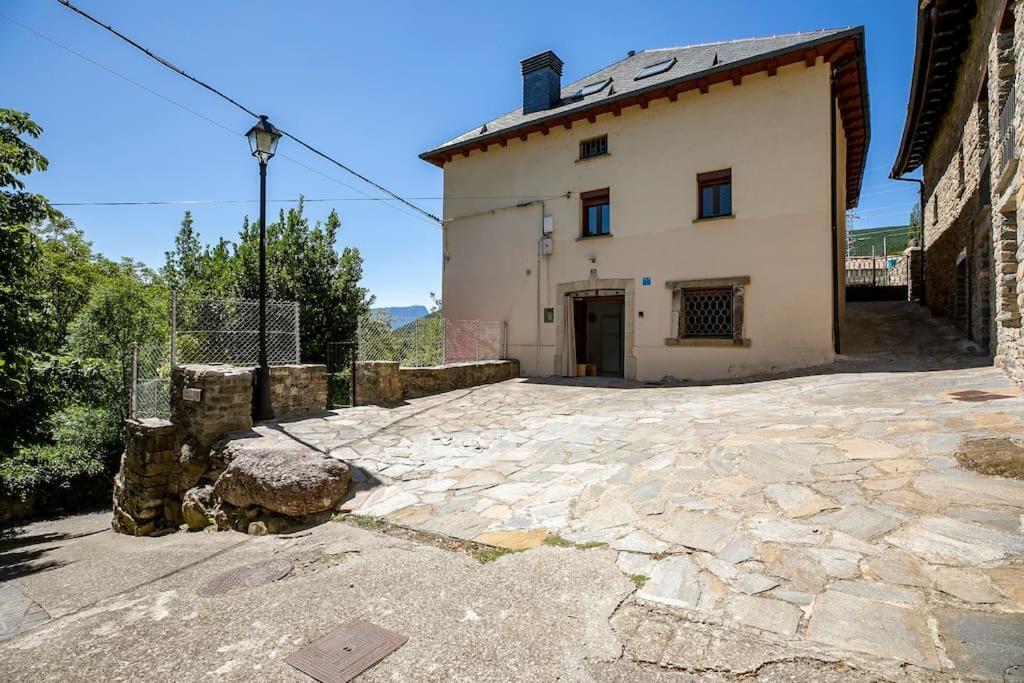 Casa Feli - Apartamento Con Jardin Privado En Los Pirineos Castiello de Jaca Buitenkant foto
